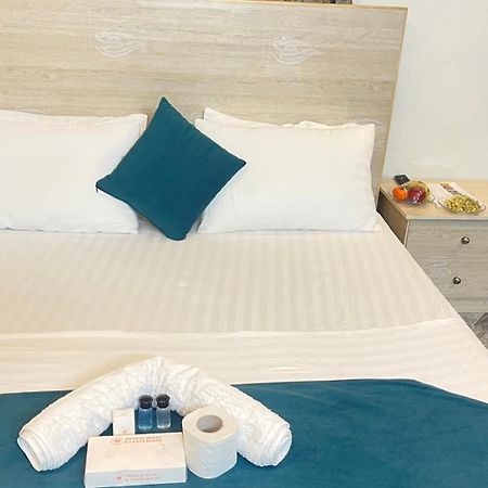 Midways Guest House And Hotels อิสลามาบัด ภายนอก รูปภาพ