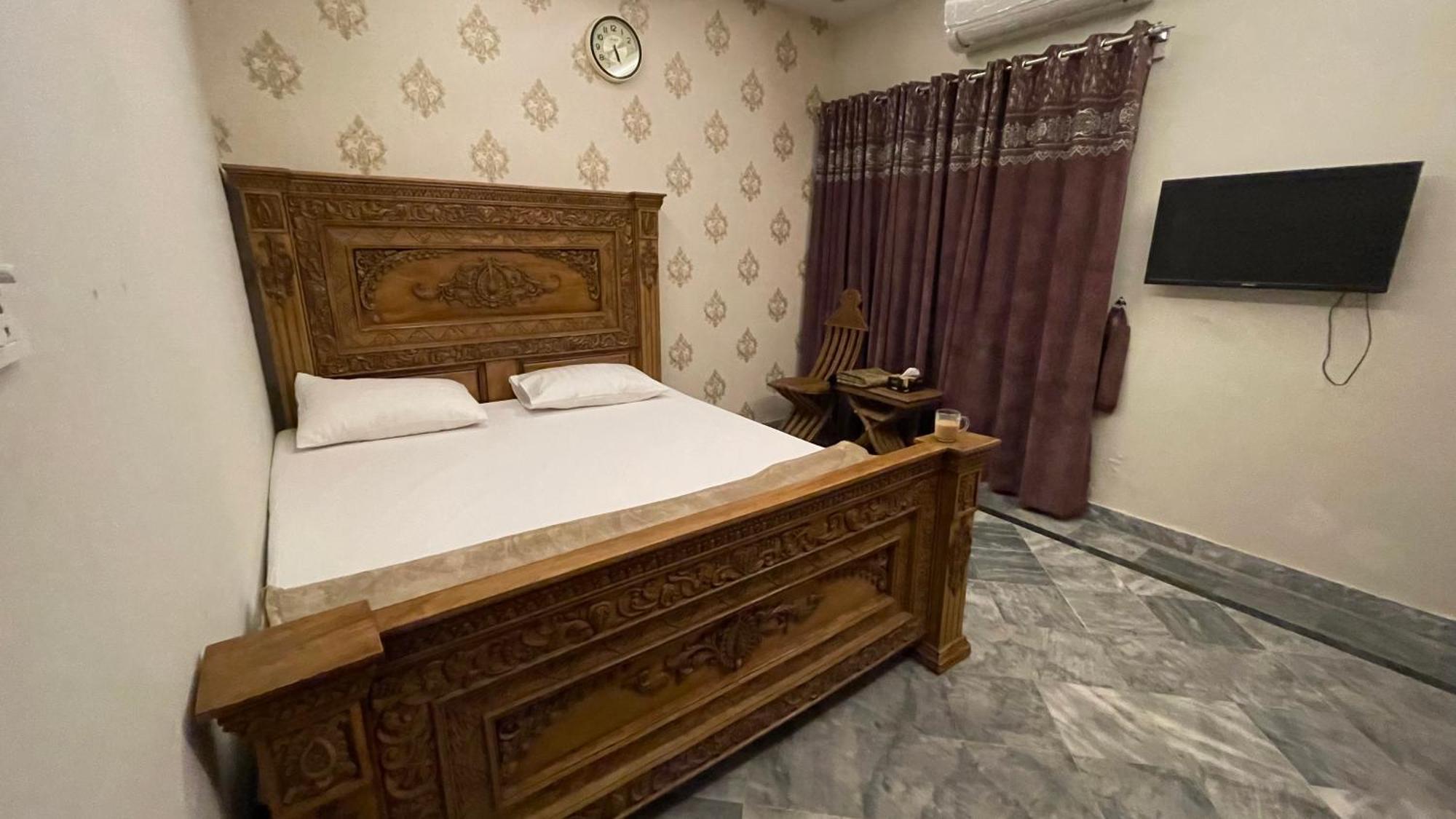 Midways Guest House And Hotels อิสลามาบัด ภายนอก รูปภาพ
