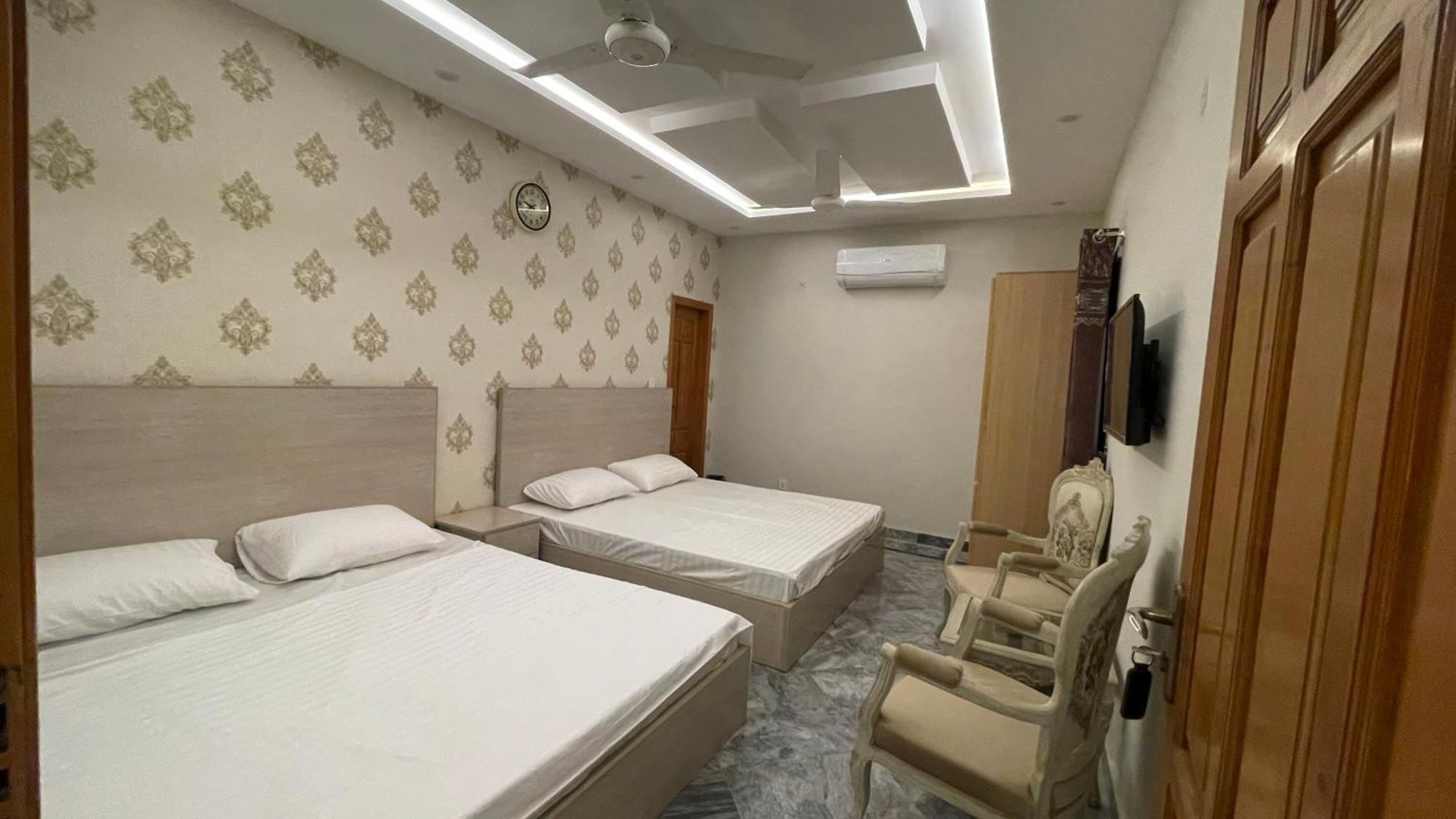 Midways Guest House And Hotels อิสลามาบัด ภายนอก รูปภาพ