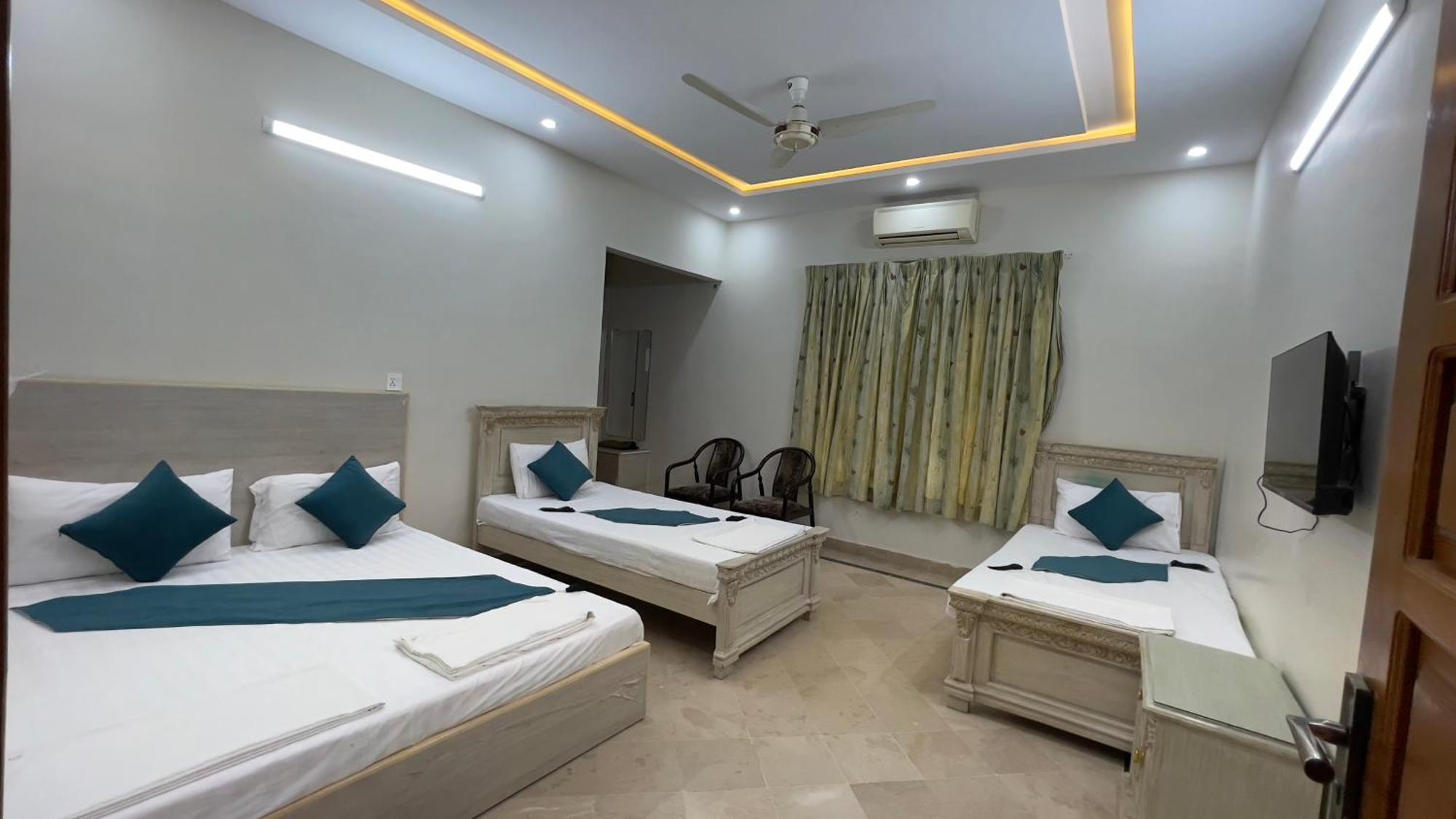 Midways Guest House And Hotels อิสลามาบัด ภายนอก รูปภาพ