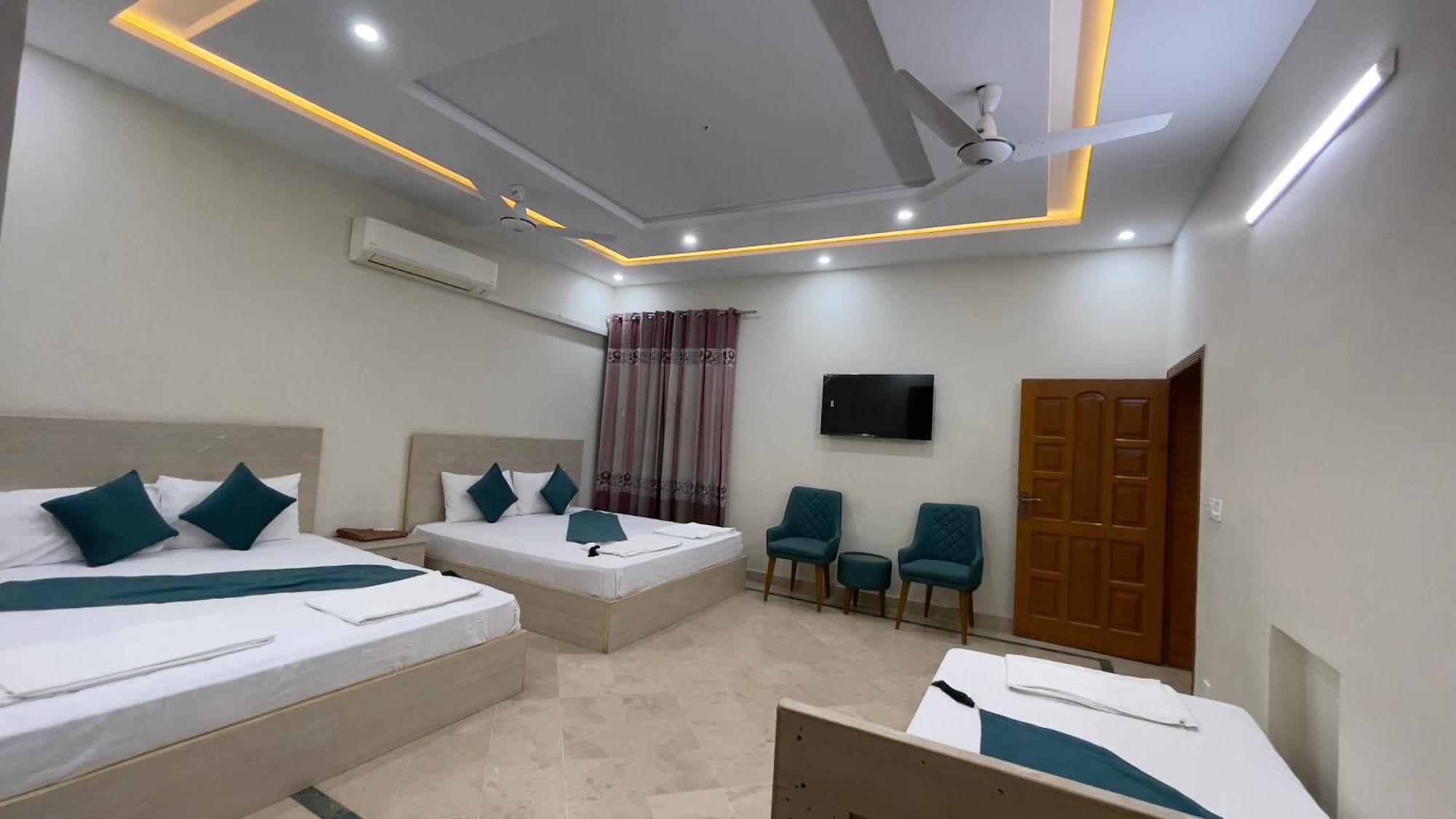 Midways Guest House And Hotels อิสลามาบัด ภายนอก รูปภาพ